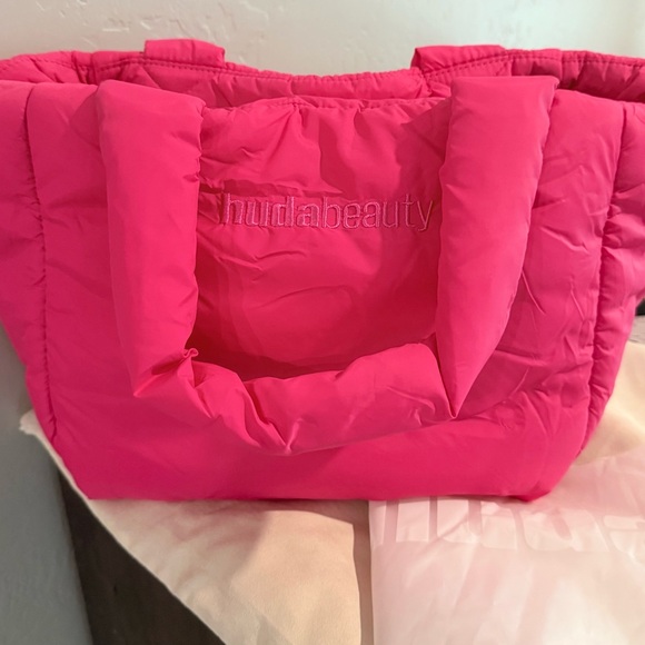 New! HUDA BEAUTY Vibrant Pink Puffy Tote - Picture 1 of 8